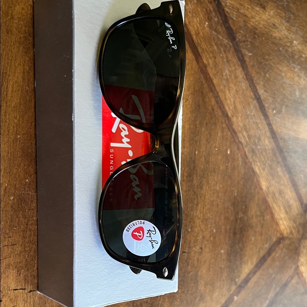 Brand NEW Ray-Ban sunglasses never worn